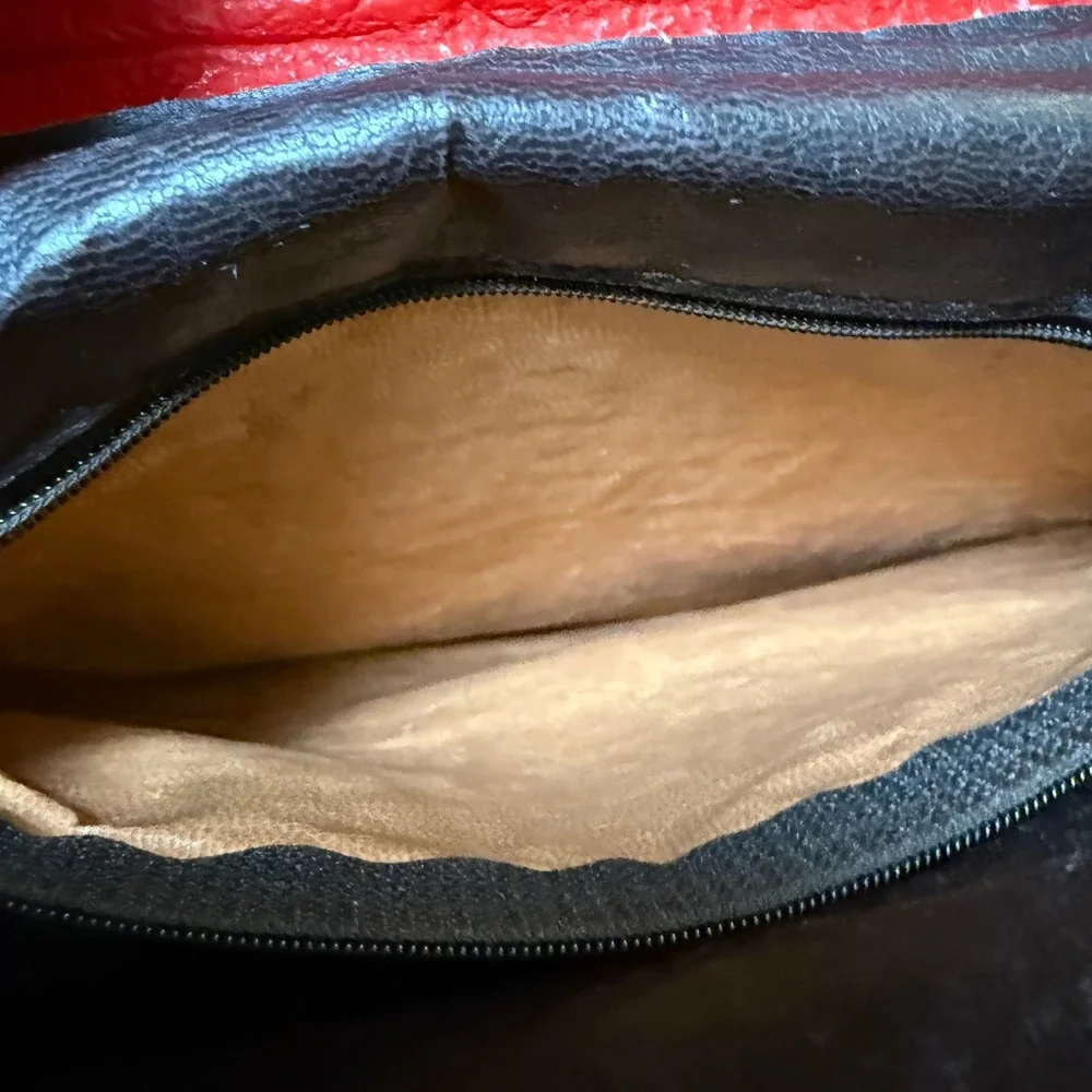 Vintage Valentino Red Embossed Leather Envelope‎ Clutch Laptop Sleeve 14
